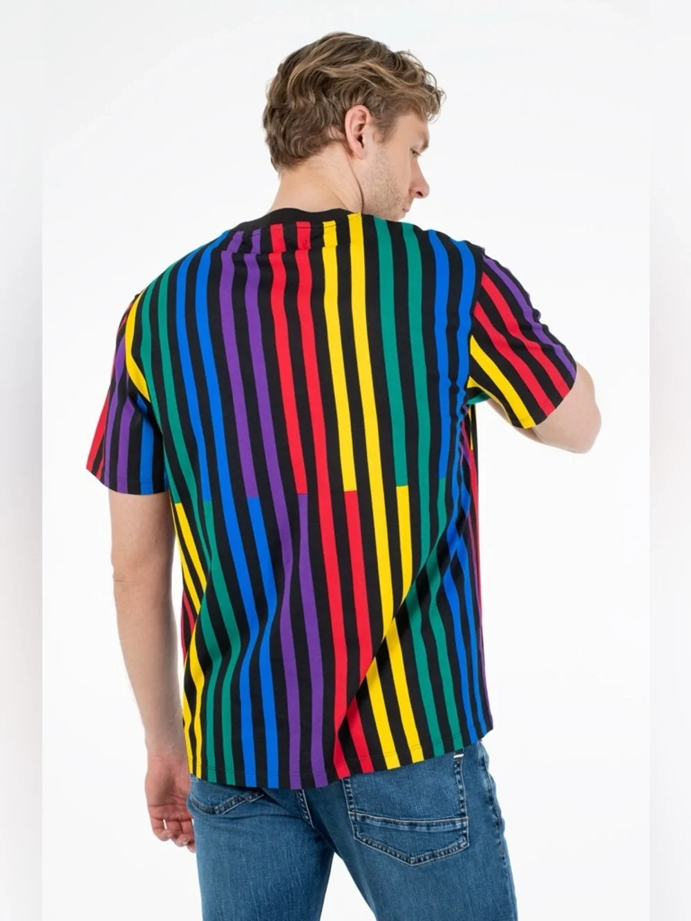 New GUESS Multicolor Vertical Stripe Logo Tee - Black Trim SZ M - Picture 3 of 5